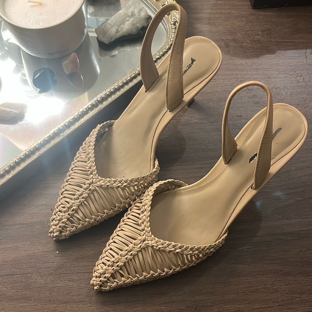 Basket weave nude sling back heels